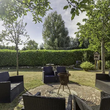 Classy In With Private Terrace Holiday home
